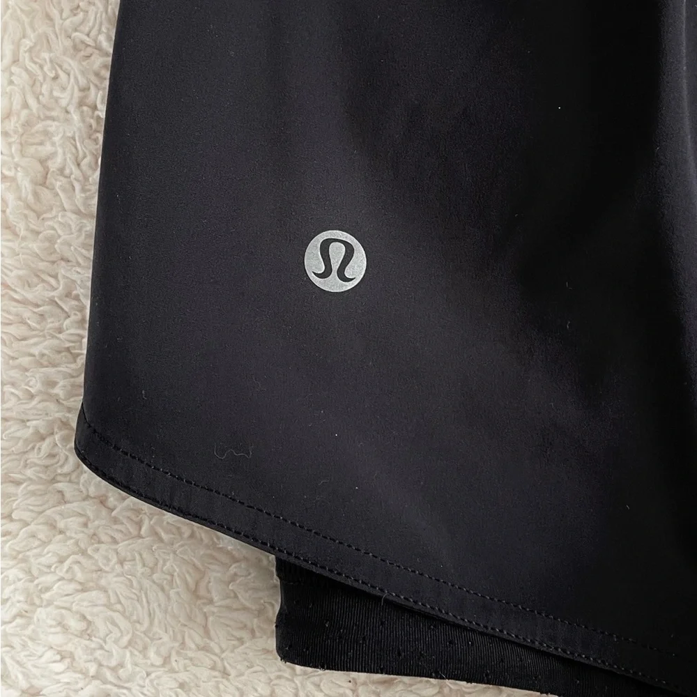 lululemon athletica Black Women's Athletic Shorts Squad Goals Size 6 Layered - Picture 7 of 12